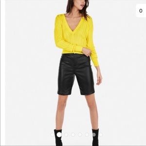 🌻Nwt Express bright yellow sweater